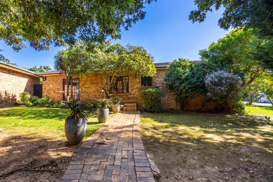 3 Bedroom Property for Sale in Aurora Western Cape